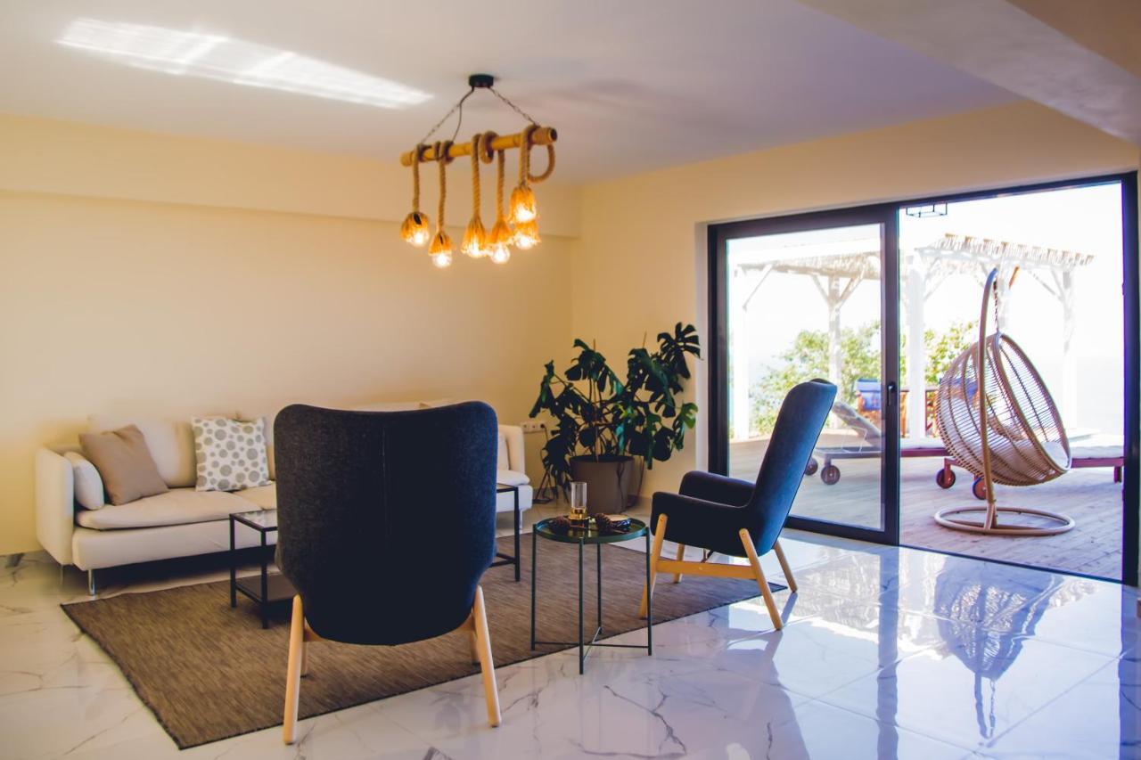 Villa Fabiana Kalamítsi Екстериор снимка