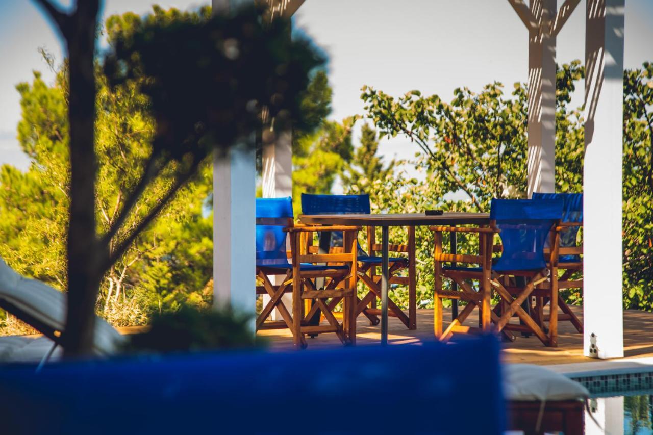 Villa Fabiana Kalamítsi Екстериор снимка