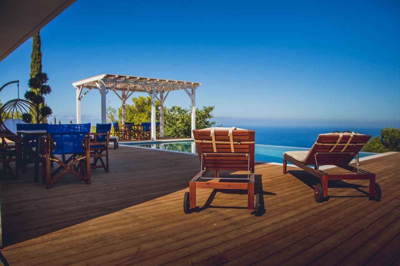 Villa Fabiana Kalamítsi Екстериор снимка